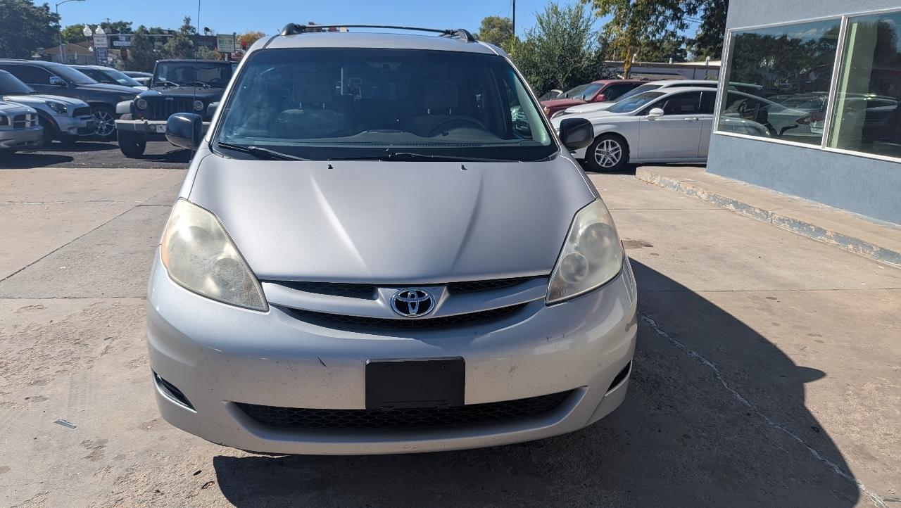 Toyota Sienna LE FWD 8-Passenger Seating 2008