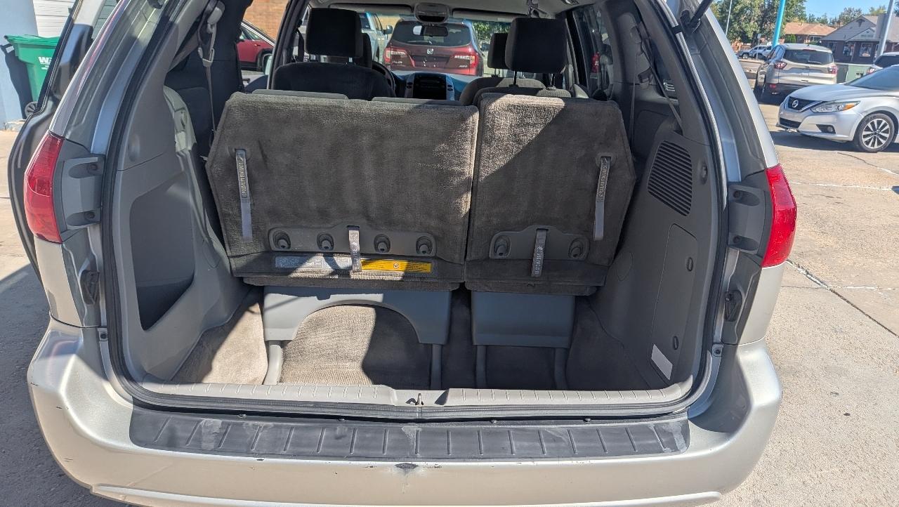 Toyota Sienna LE FWD 8-Passenger Seating 2008