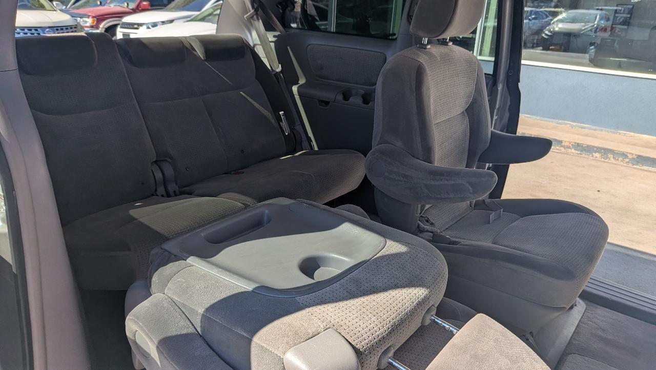 Toyota Sienna LE FWD 8-Passenger Seating 2008