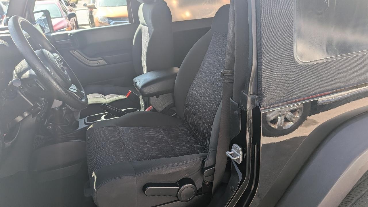 Jeep Wrangler Sport 4WD 2012