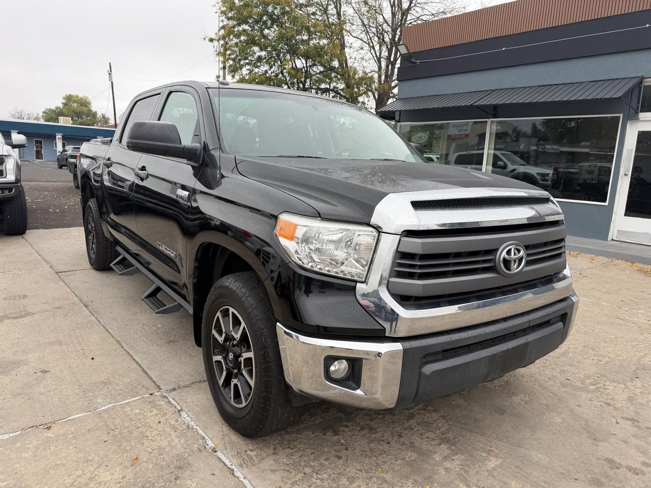 Toyota Tundra SR5 5.7L V8 FFV CrewMax 4WD 2014