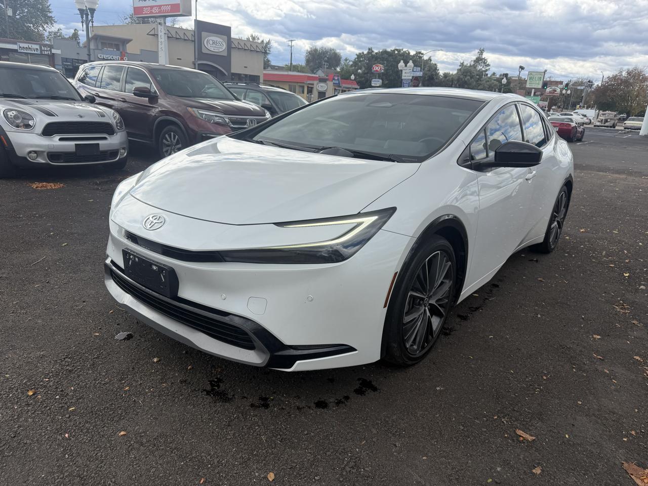 Toyota Prius XLE 2024