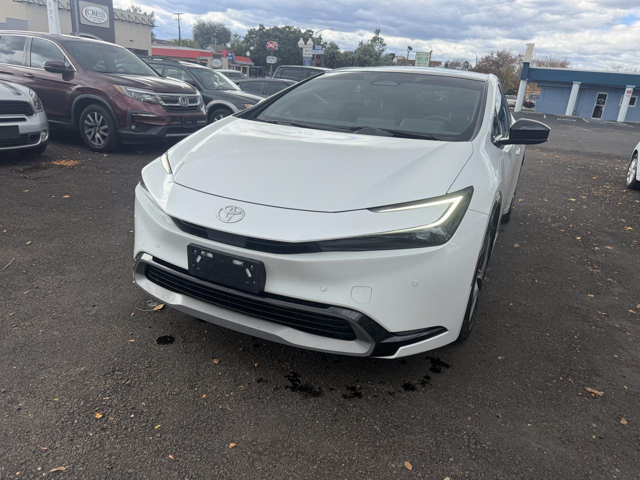 Toyota Prius XLE 2024