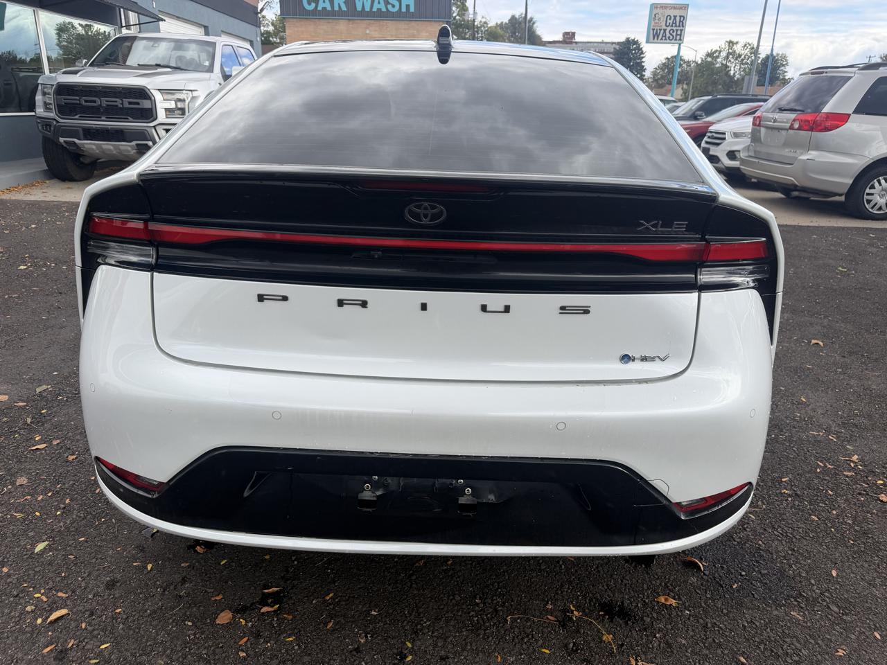 Toyota Prius XLE 2024