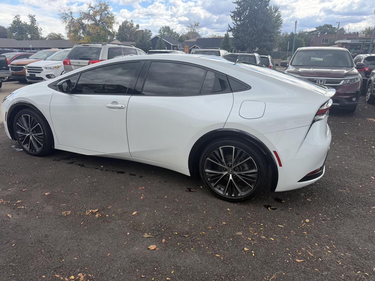 Toyota Prius XLE 2024