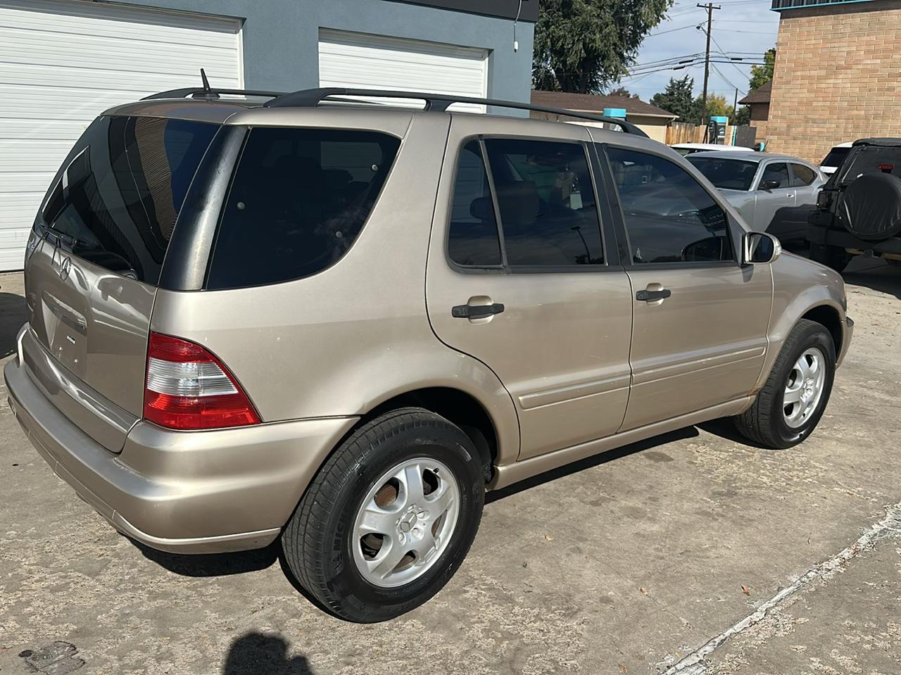 Mercedes-Benz M-Class ML350 2004