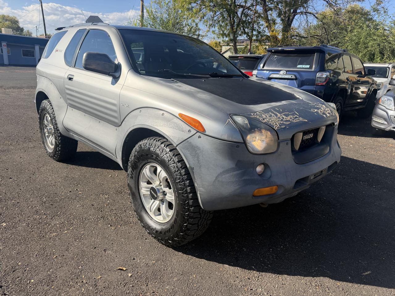 Isuzu VehiCROSS 2dr 4WD 2001
