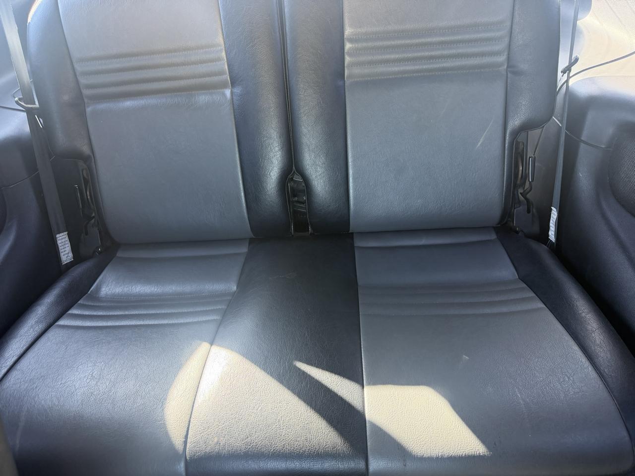 Isuzu VehiCROSS 2dr 4WD 2001