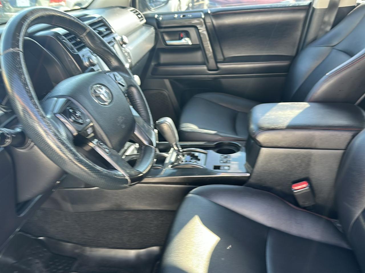 Toyota 4Runner SR5 4WD 2016