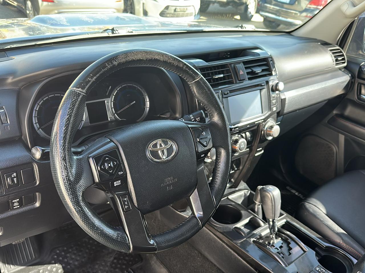 Toyota 4Runner SR5 4WD 2016
