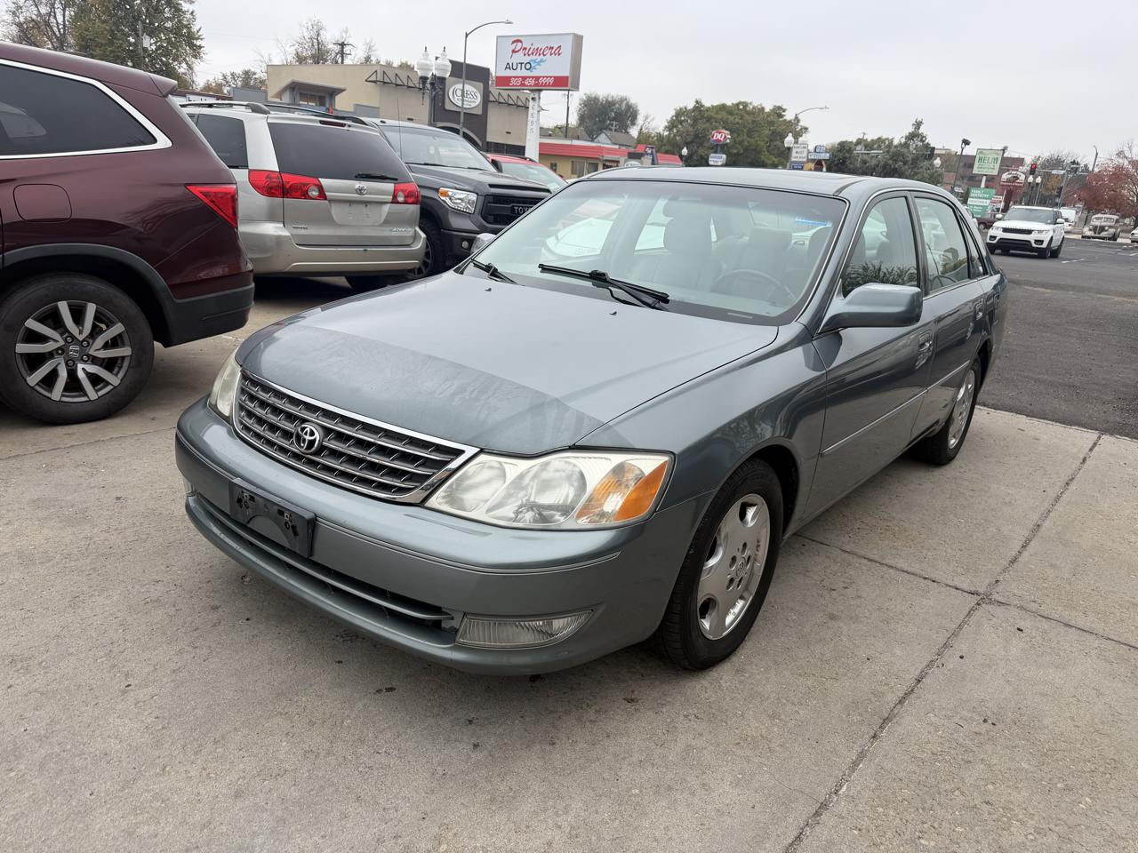 Toyota Avalon XL 2004