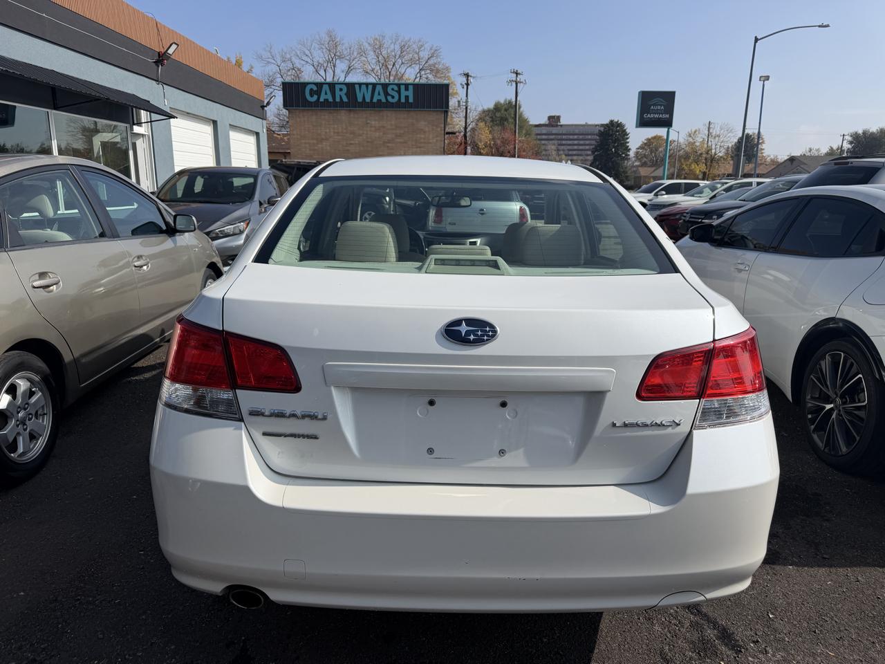 Subaru Legacy 2.5i Premium 2013