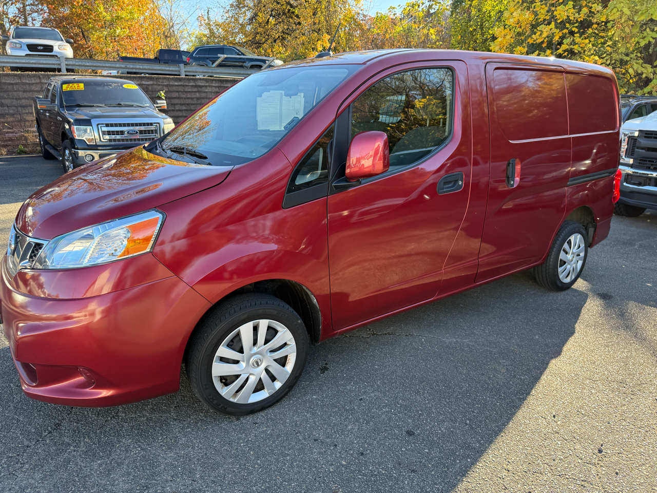 Nissan NV 200 SV Cargo Van 2019