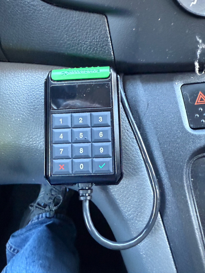 Nissan NV 200 SV Cargo Van 2019