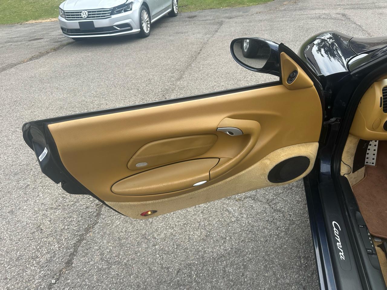 Porsche 911 Carrera Cabriolet 2003