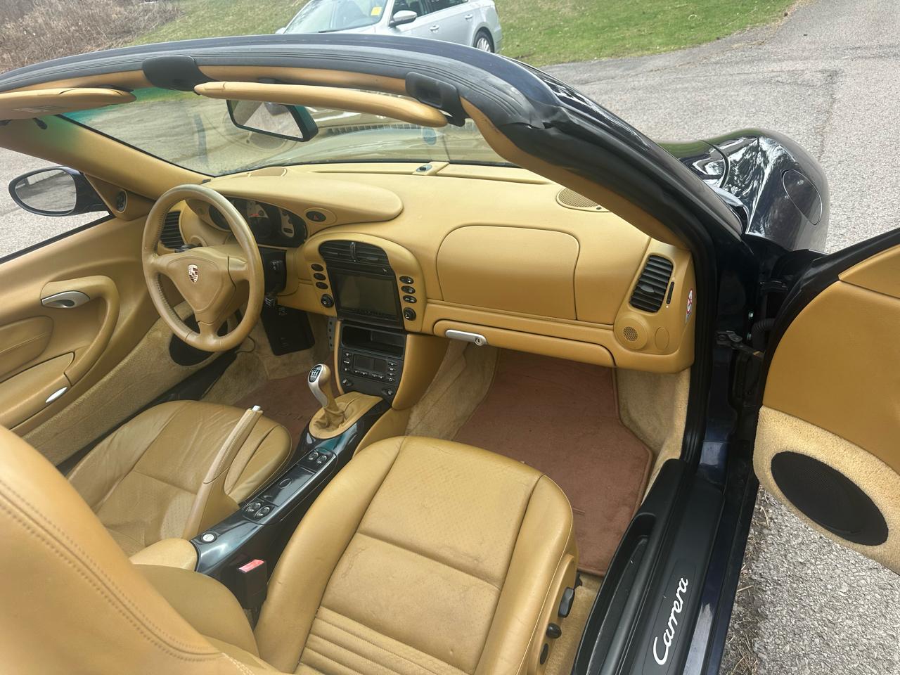 Porsche 911 Carrera Cabriolet 2003