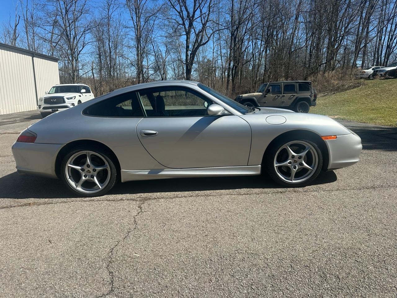 Porsche 911 Carrera Coupe 2004