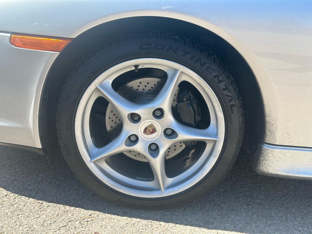 Porsche 911 Carrera Coupe 2004