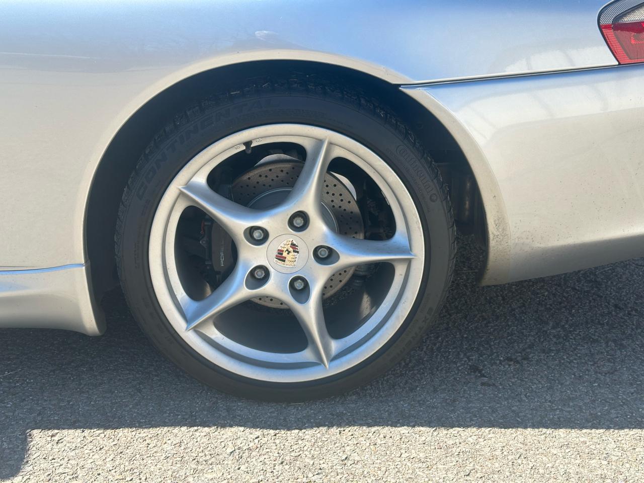 Porsche 911 Carrera Coupe 2004