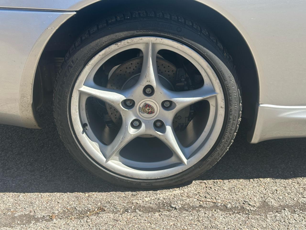 Porsche 911 Carrera Coupe 2004