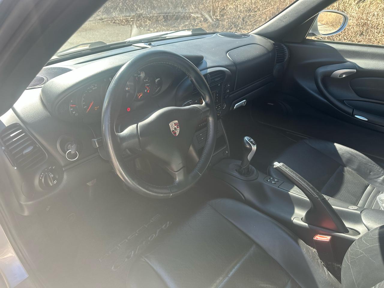 Porsche 911 Carrera Coupe 2004