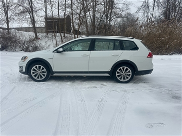 2017 Volkswagen Golf Alltrack TSI S 6M
