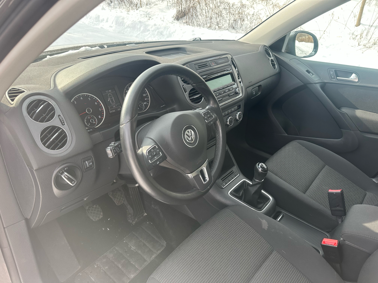 Volkswagen Tiguan S 2013