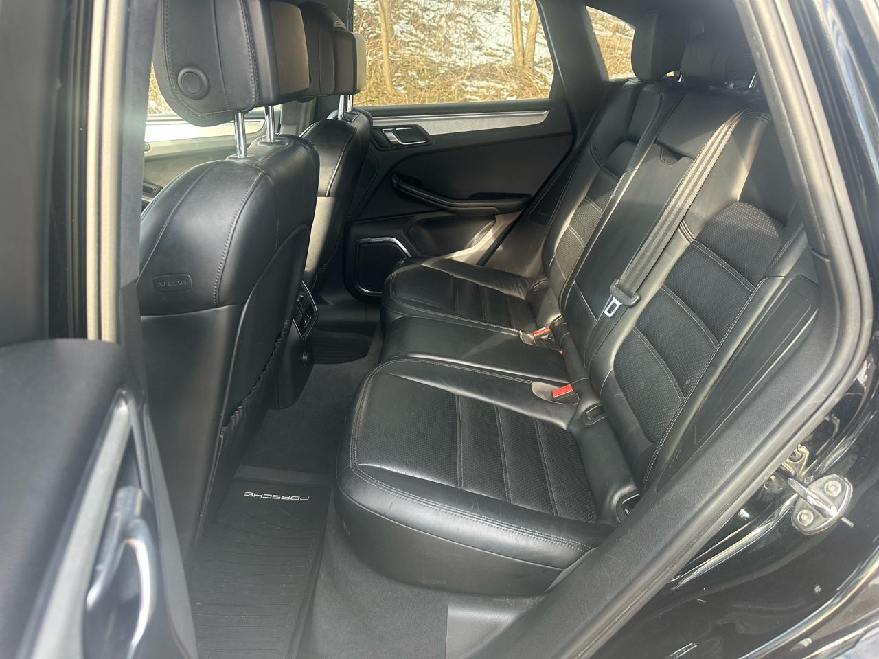 Porsche Macan Turbo 2015