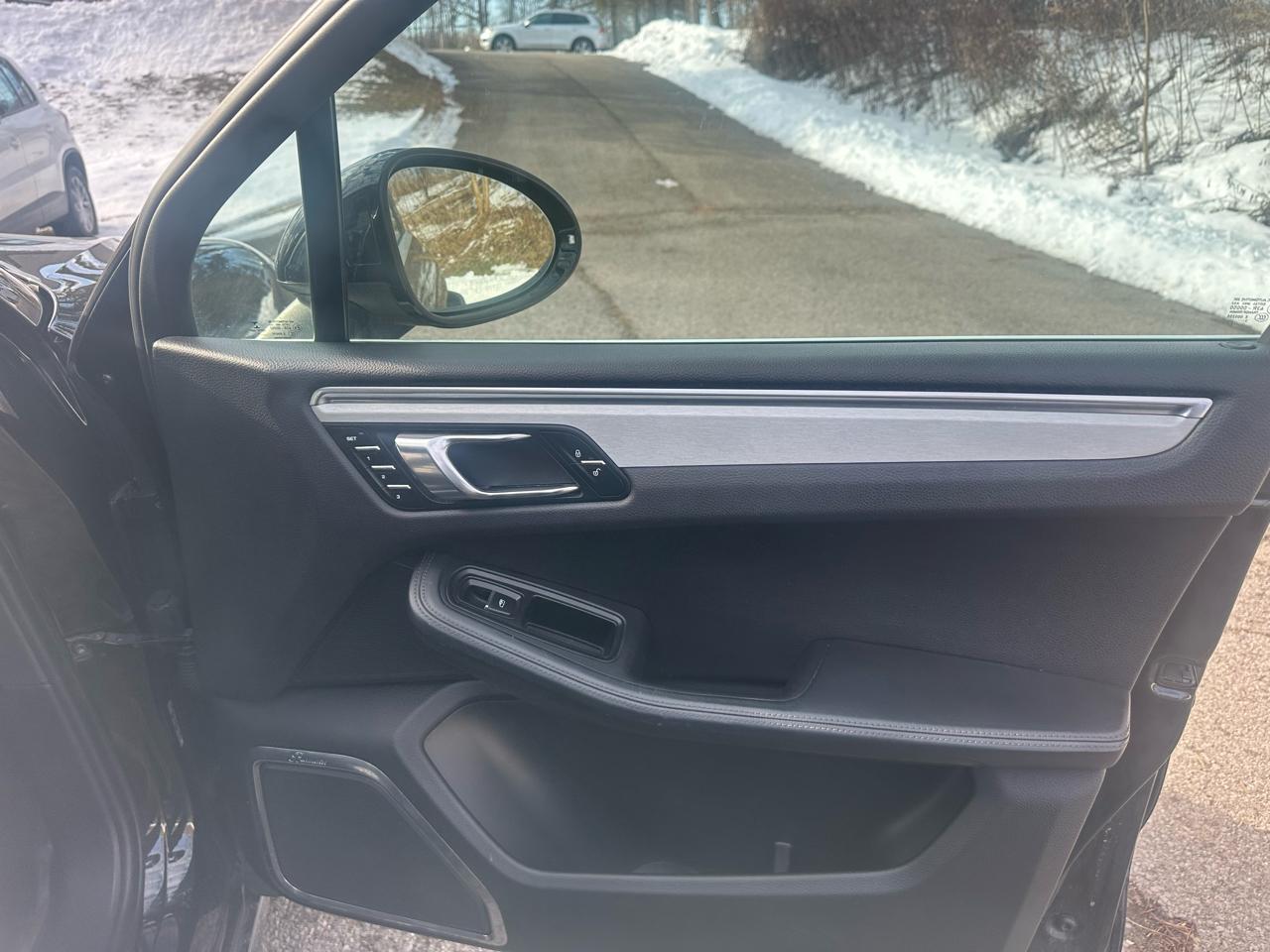 Porsche Macan Turbo 2015