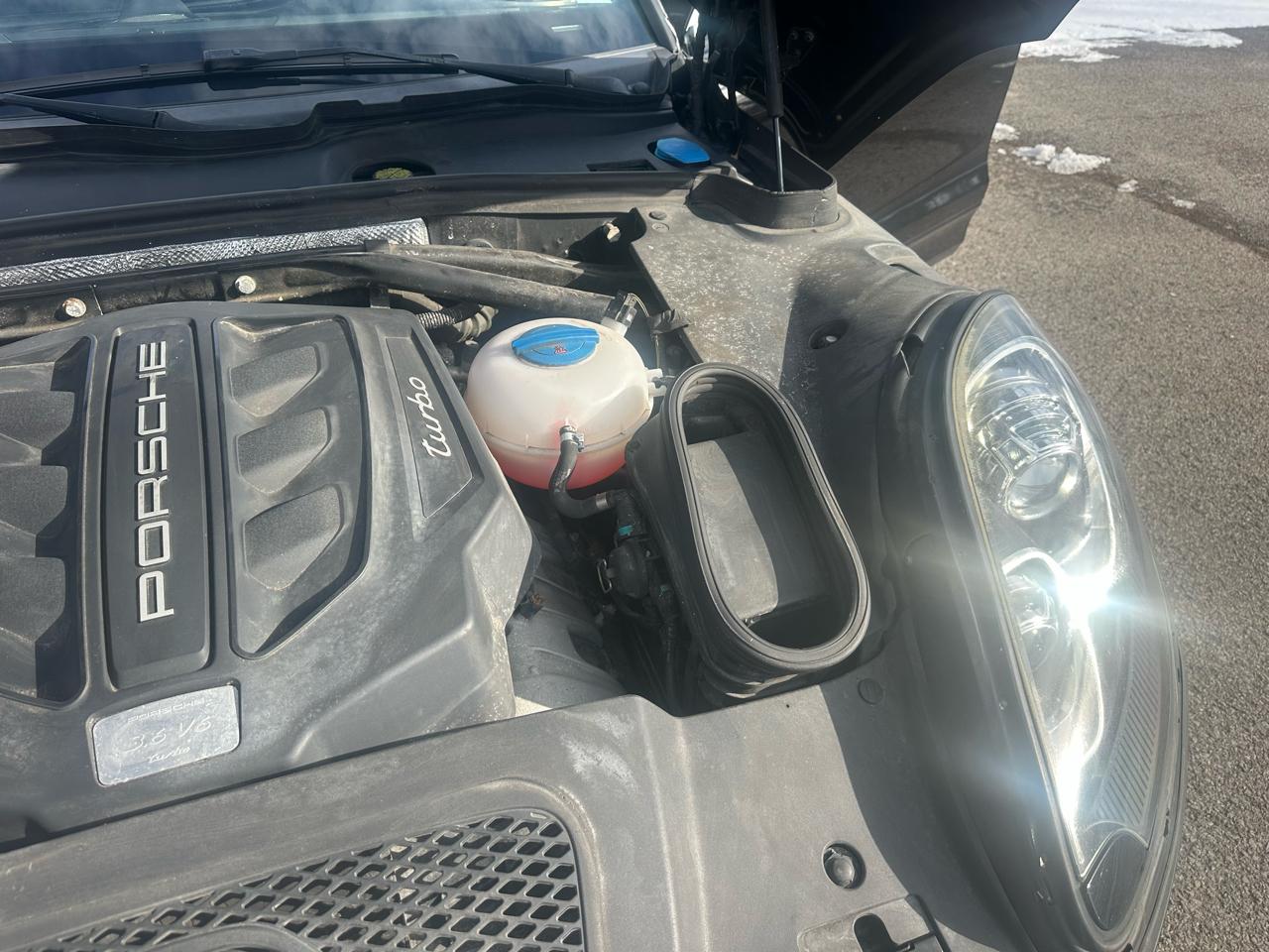 Porsche Macan Turbo 2015