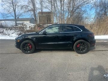 2015 Porsche Macan Turbo