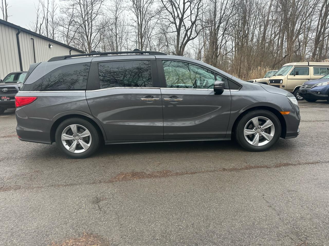 Honda Odyssey EX w/ Leather DVD and Navigation 2019