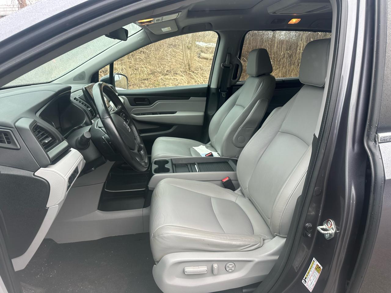 Honda Odyssey EX w/ Leather DVD and Navigation 2019