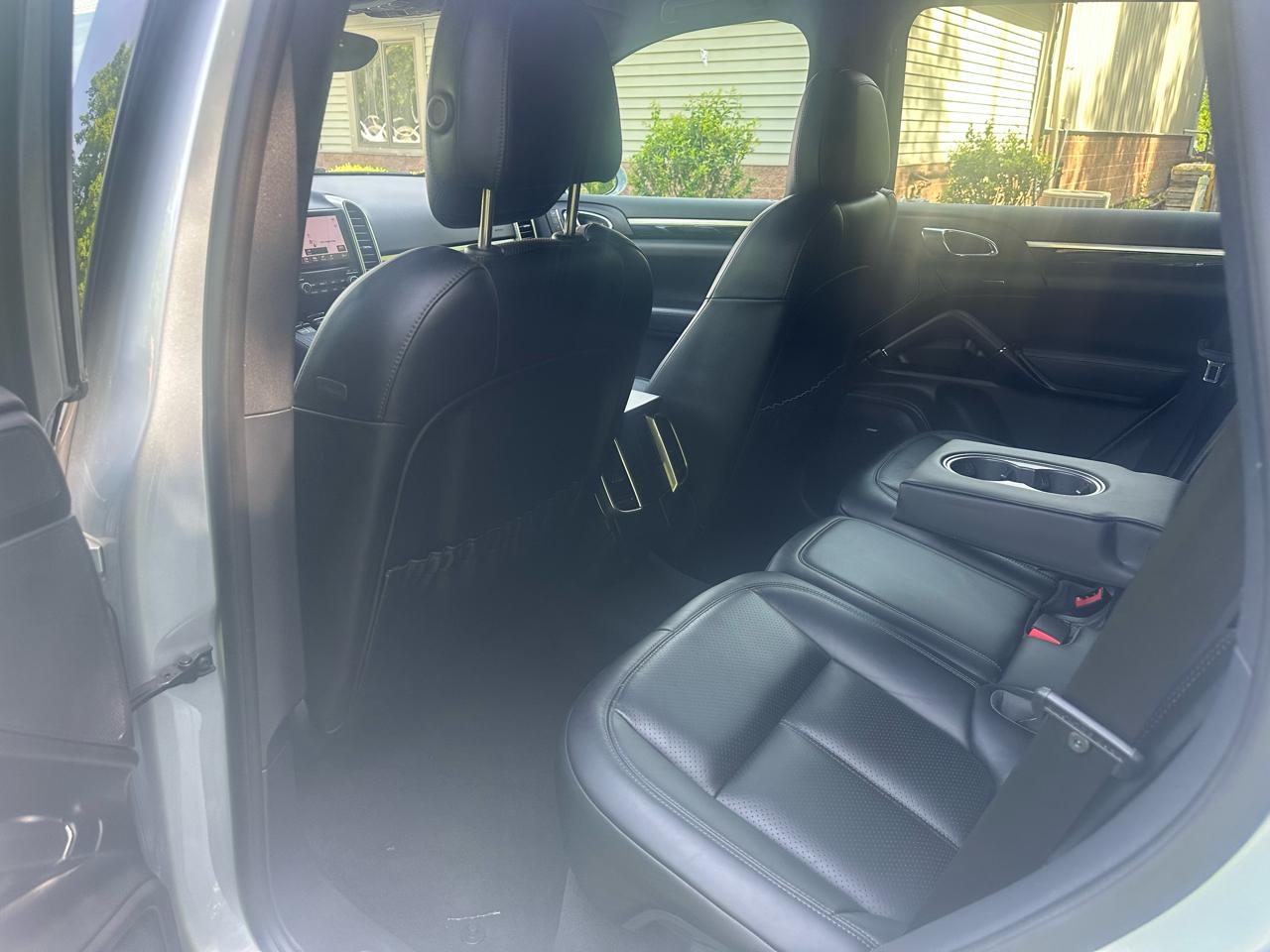 Porsche Cayenne  2018