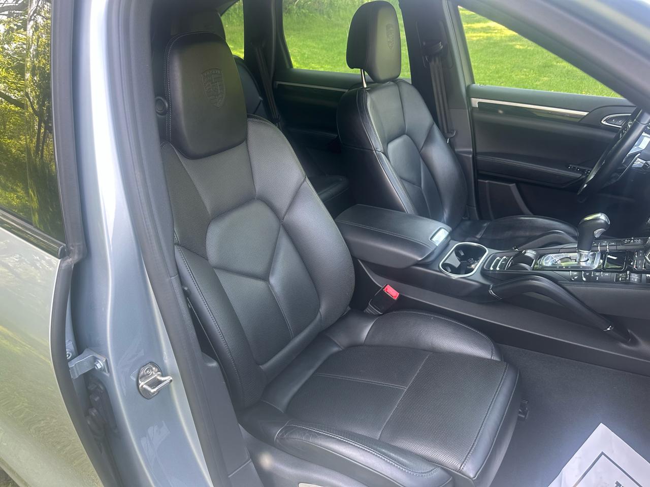 Porsche Cayenne  2018