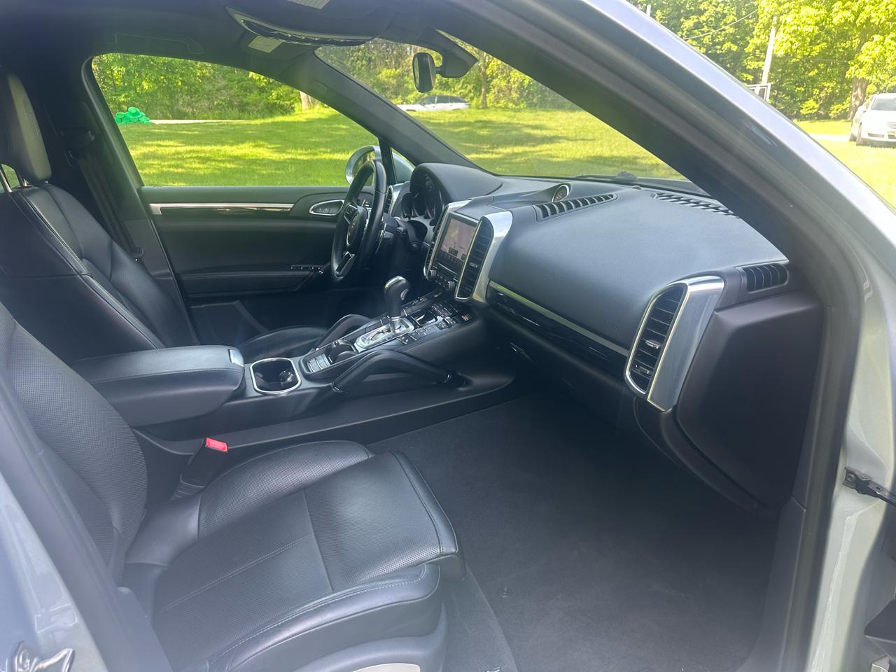 Porsche Cayenne  2018