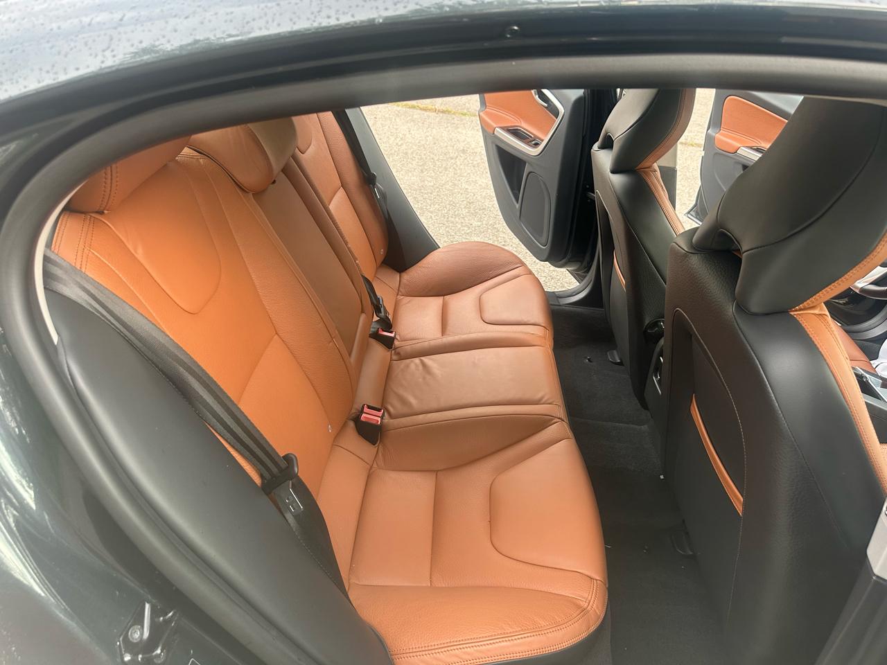 Volvo S60 T5 2012