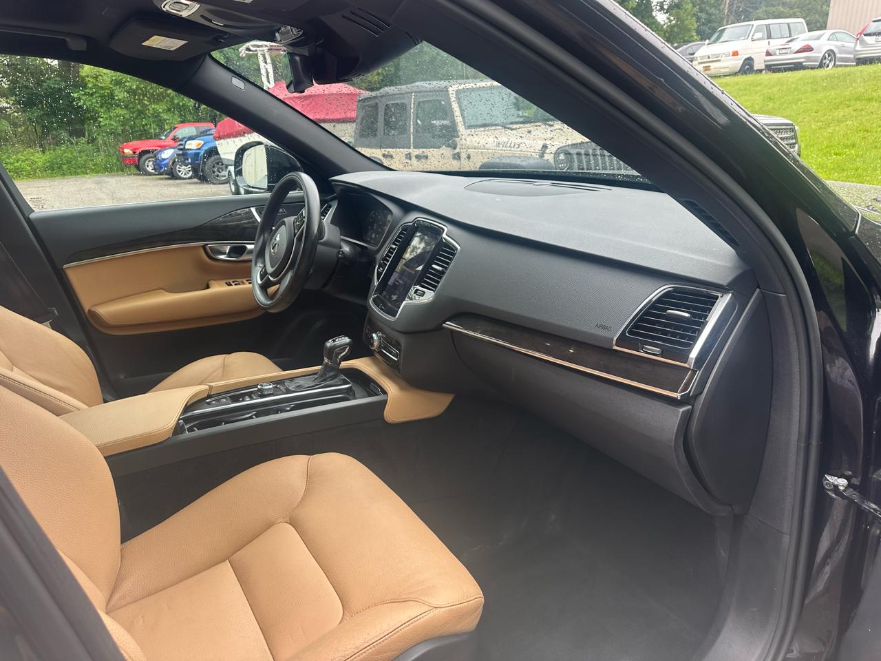 Volvo XC90 T6 Momentum AWD 2018