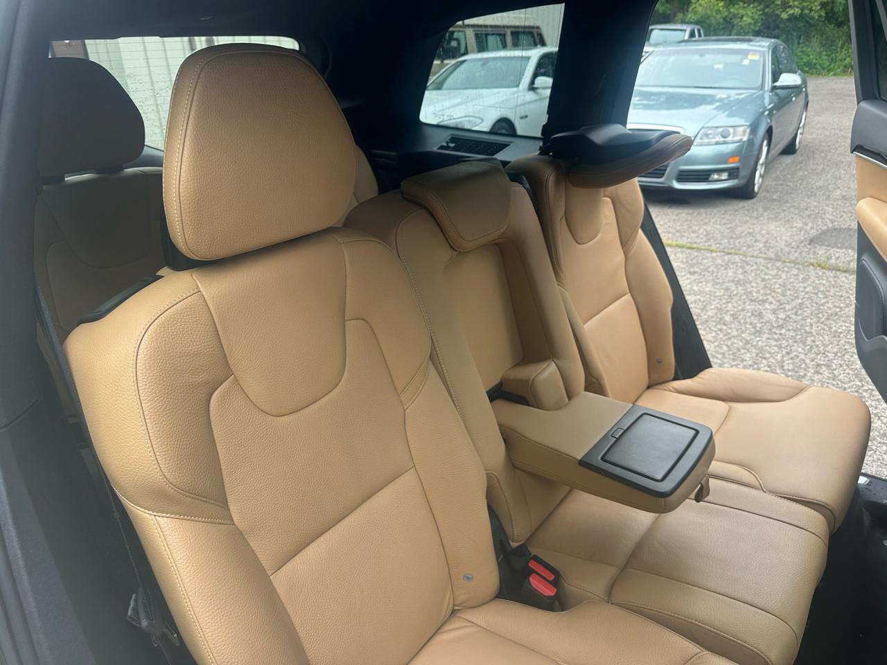 Volvo XC90 T6 Momentum AWD 2018