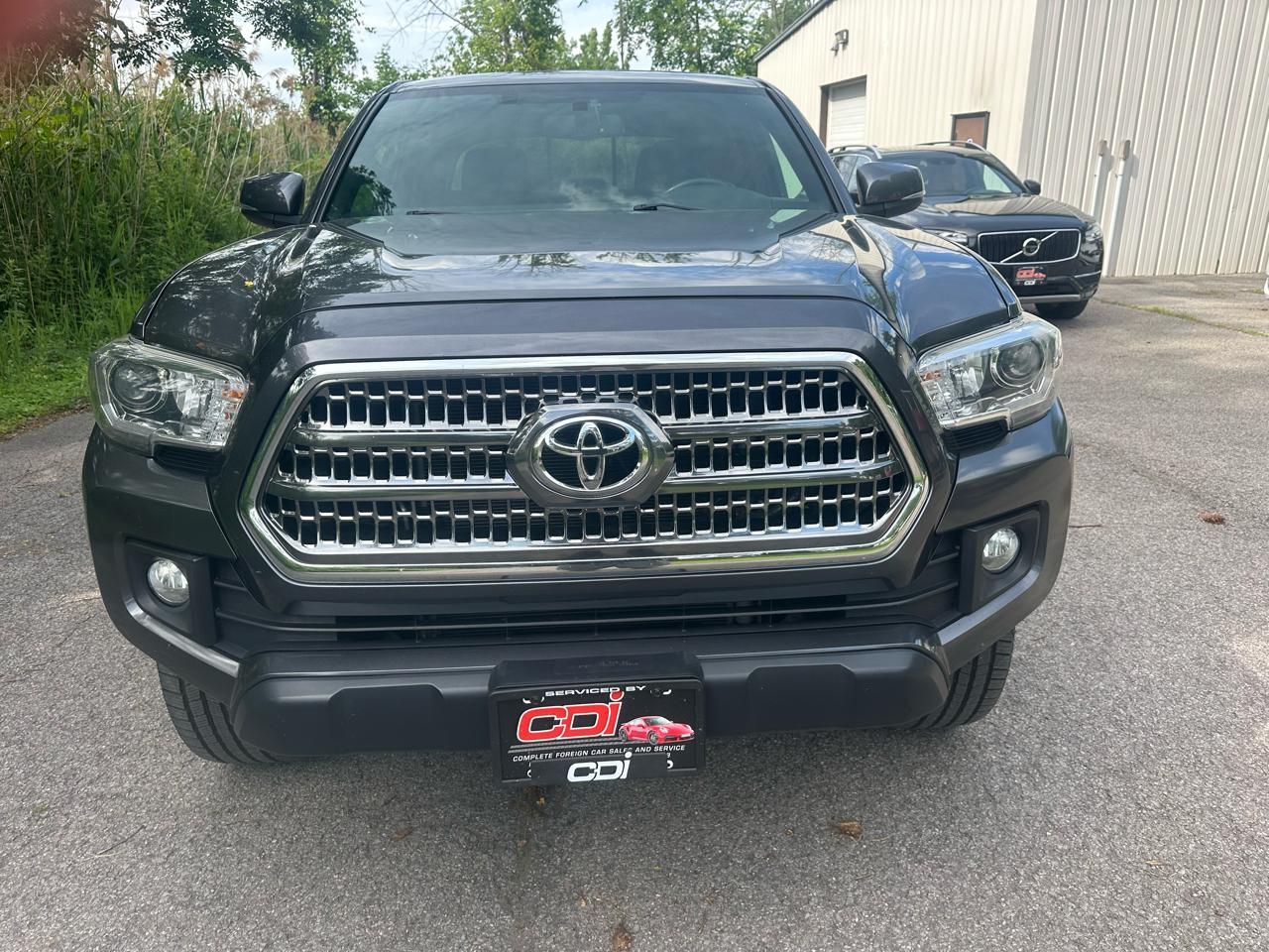 Toyota Tacoma SR5 Double Cab Super Long Bed V6 6AT 4WD 2017