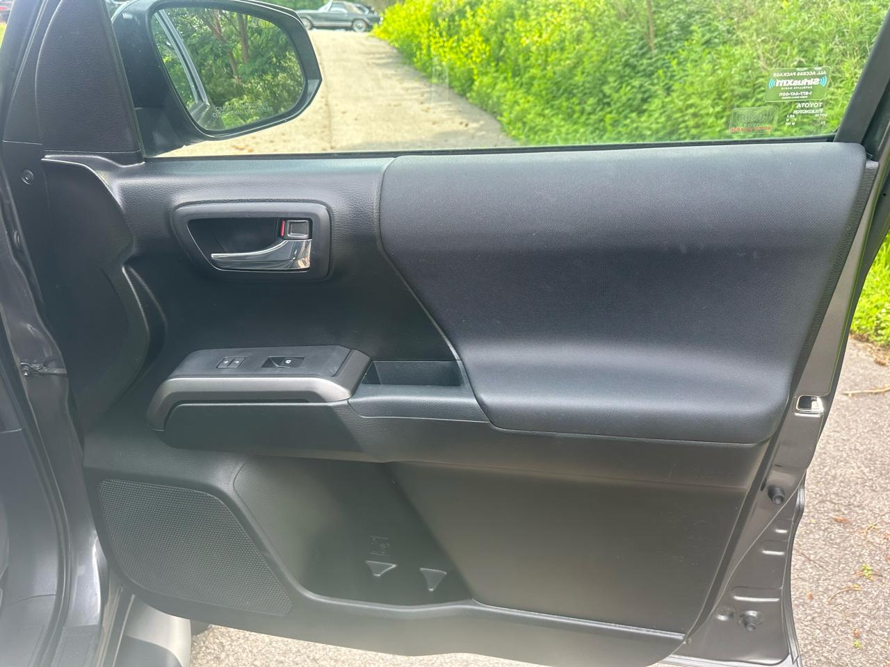 Toyota Tacoma SR5 Double Cab Super Long Bed V6 6AT 4WD 2017