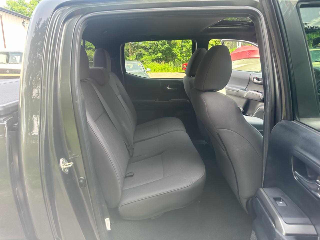 Toyota Tacoma SR5 Double Cab Super Long Bed V6 6AT 4WD 2017