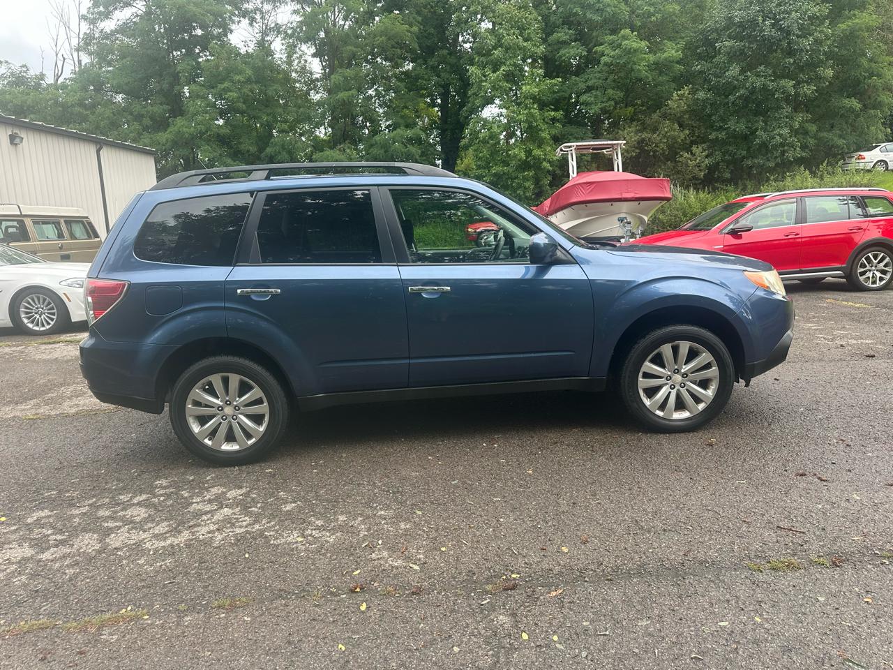 Subaru Forester 2.5X Premium 2012