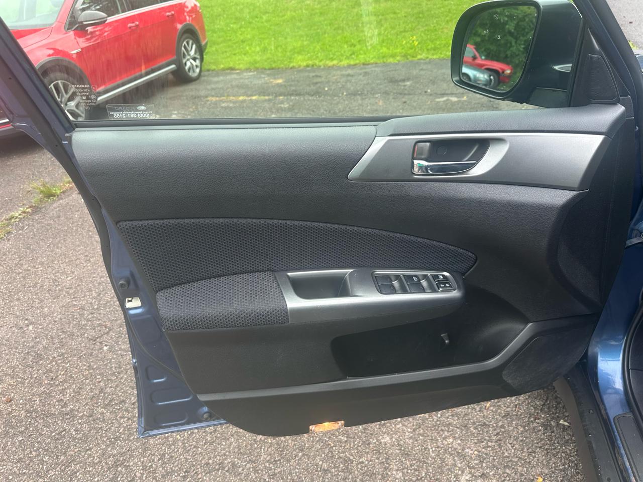 Subaru Forester 2.5X Premium 2012