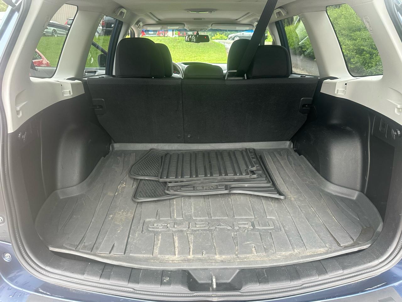 Subaru Forester 2.5X Premium 2012