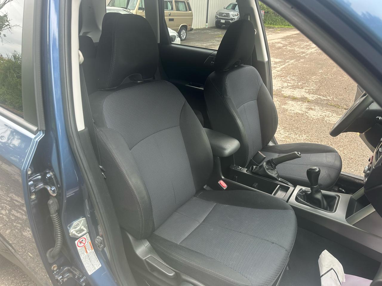Subaru Forester 2.5X Premium 2012