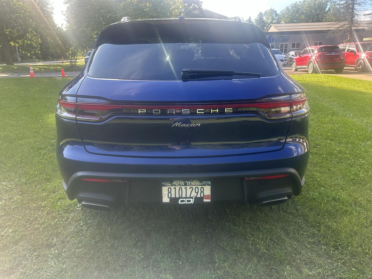 Porsche Macan Base 2023
