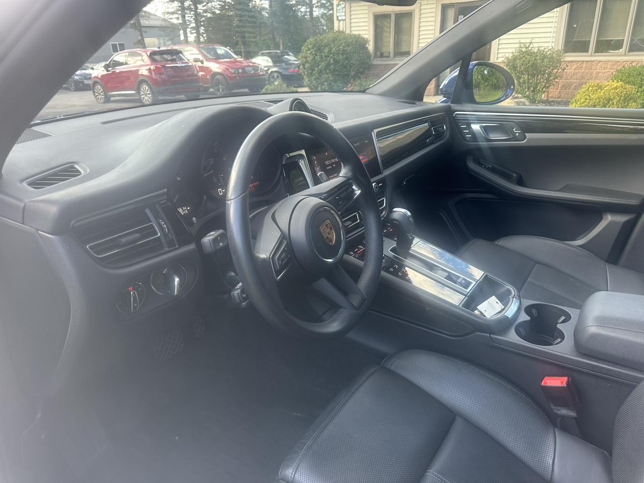 Porsche Macan Base 2023