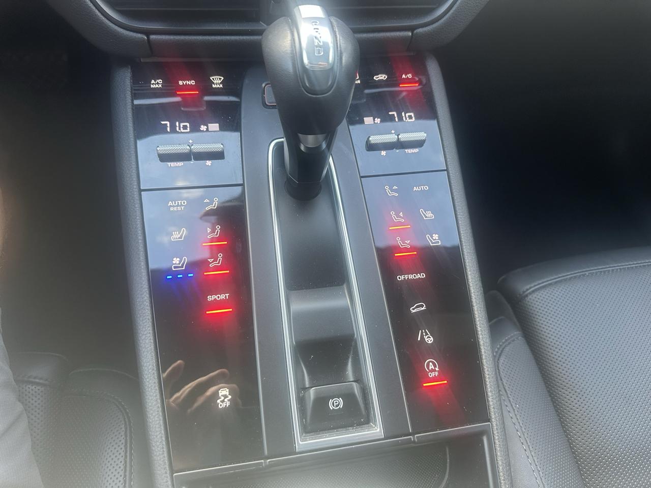 Porsche Macan Base 2023