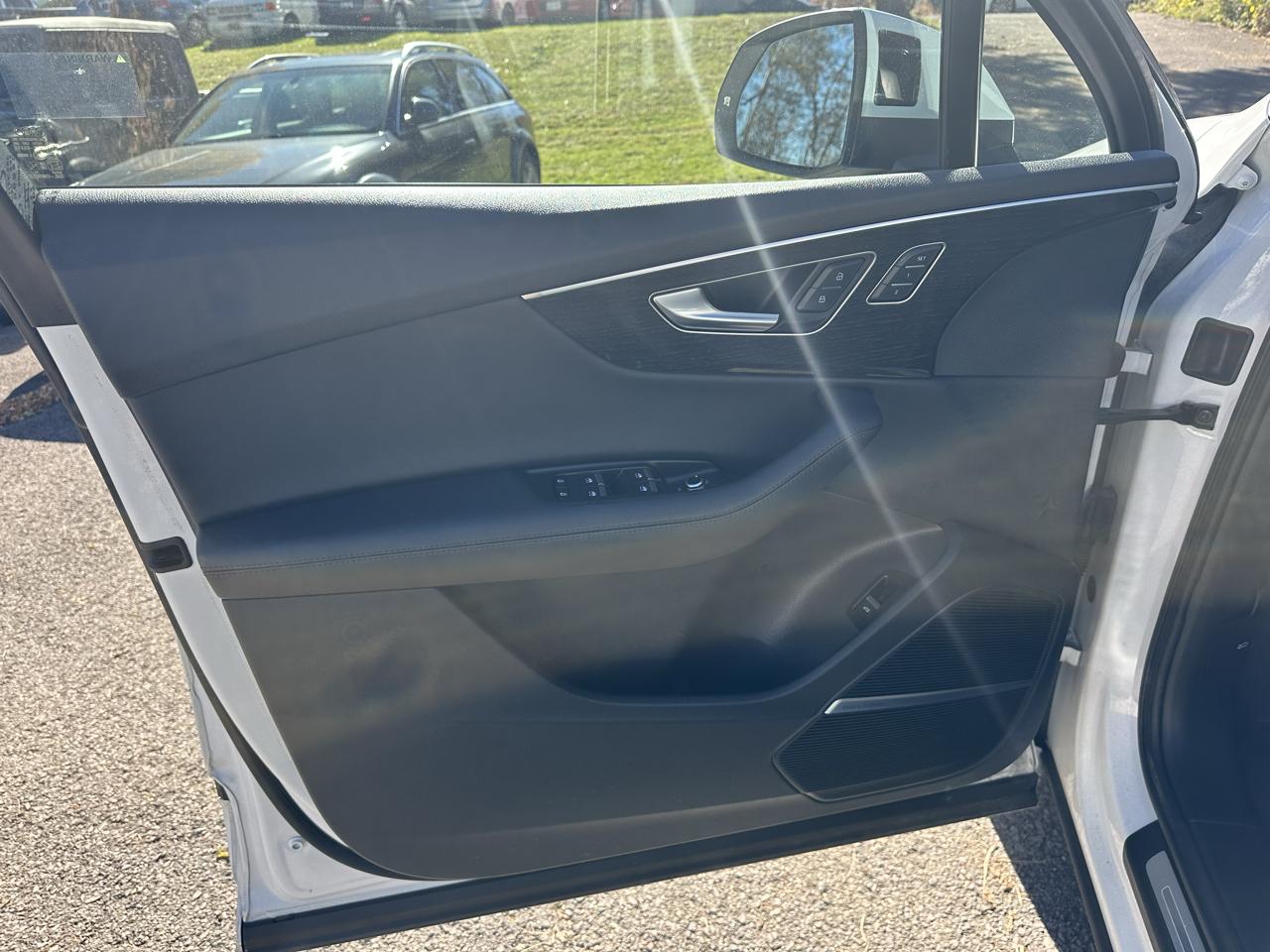 Audi Q7 Premium Plus 55 TFSI quattro 2024